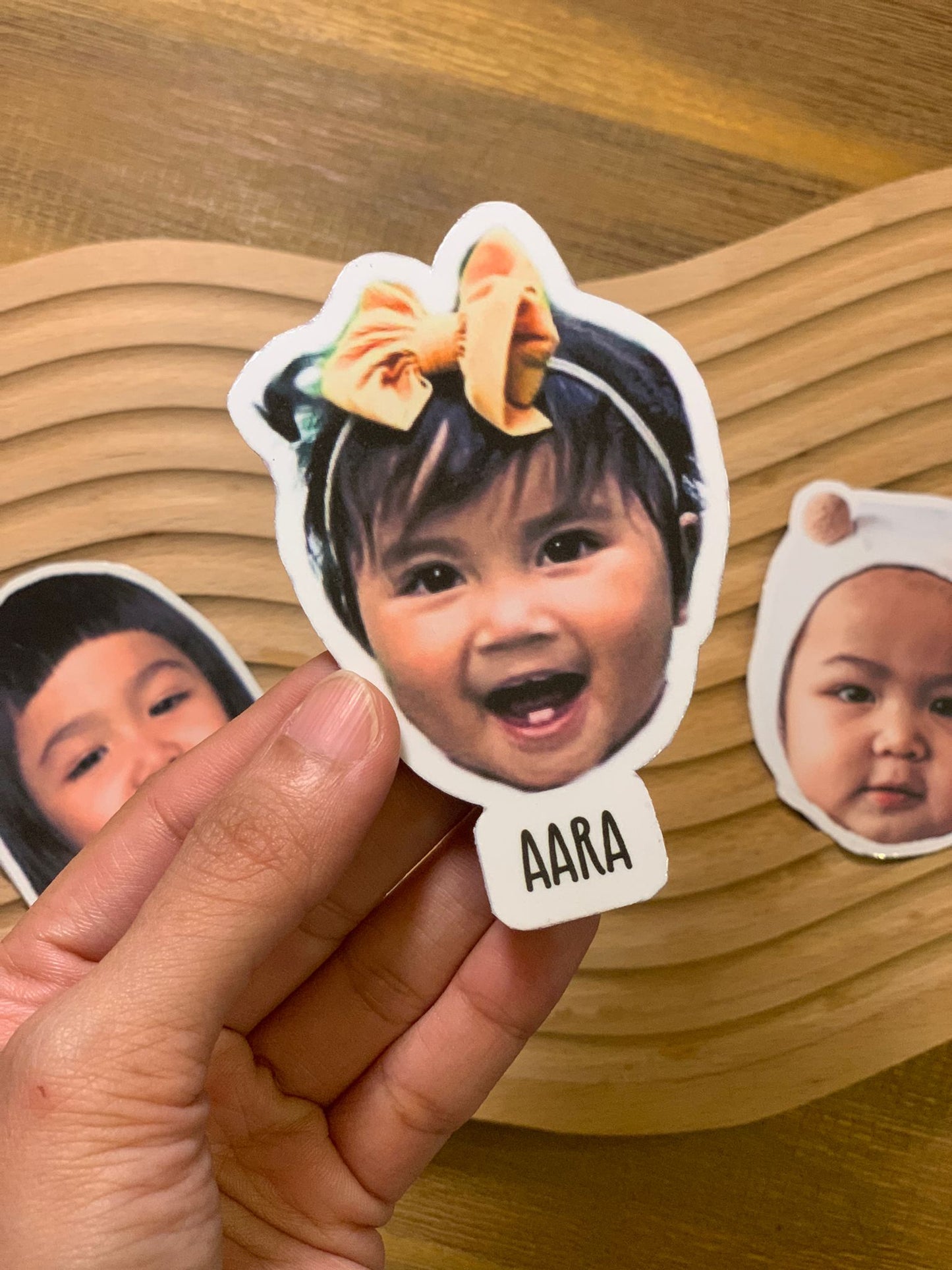 Face Cut-out Ref Magnet [Min. 6 pieces]